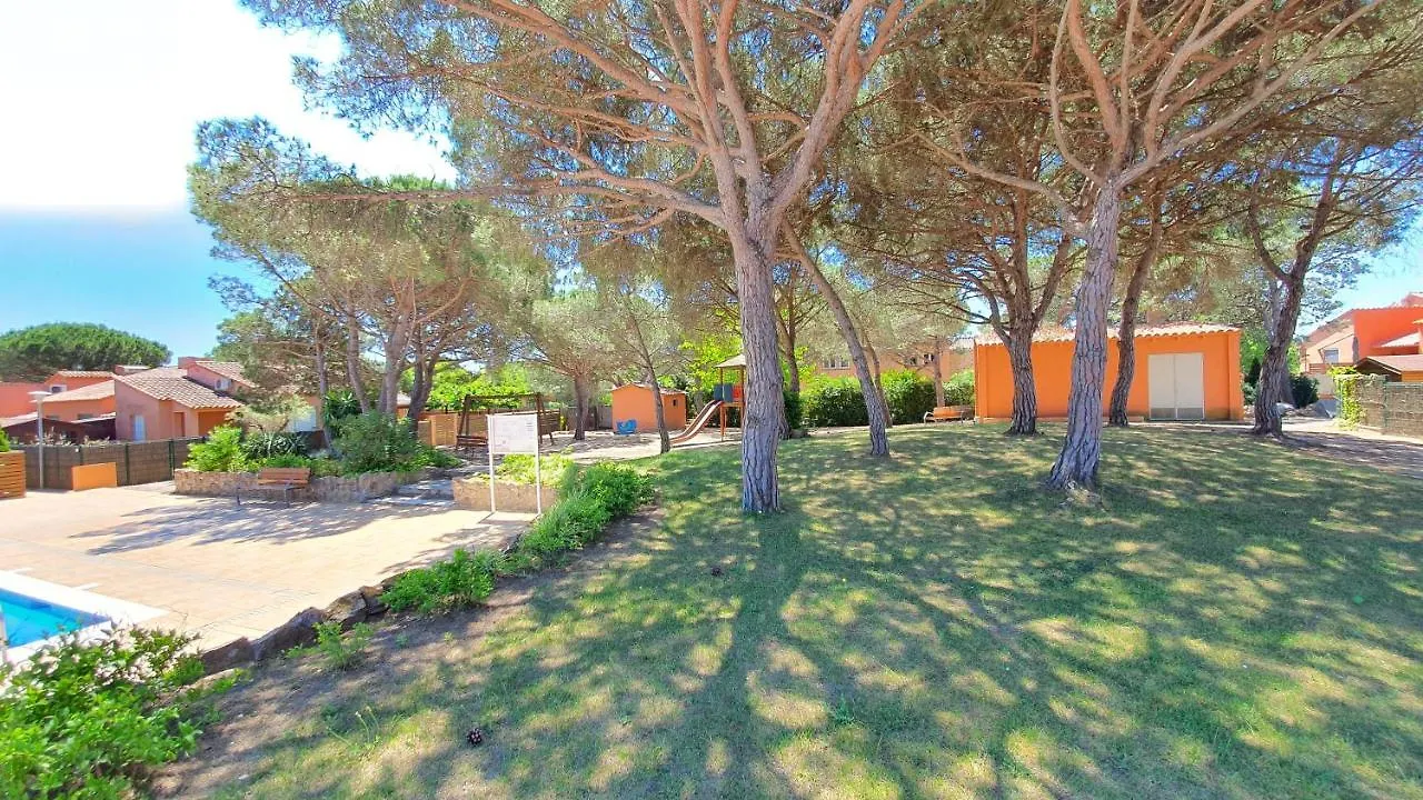 בית נופש הוילה ל'אסטרטיט Casa Pinell Mar 111