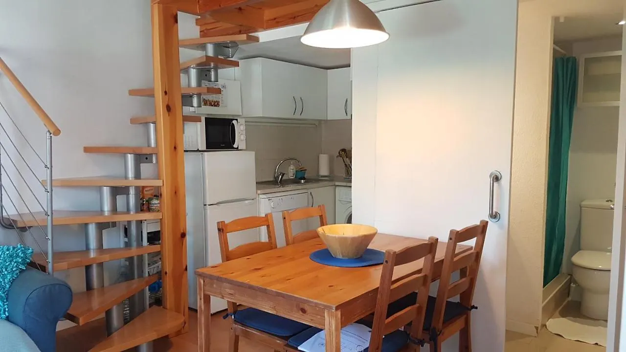בית נופש הוילה ל'אסטרטיט Casa Pinell Mar 111
